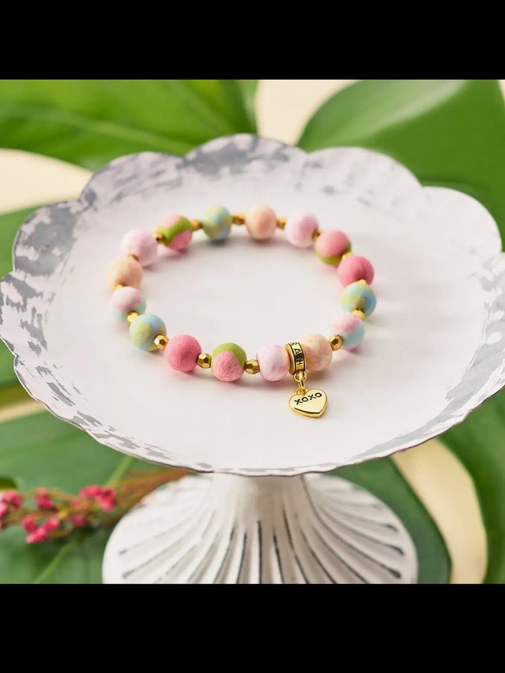 557. Flower Power clay beaded bracelet in multiple colors gold accents